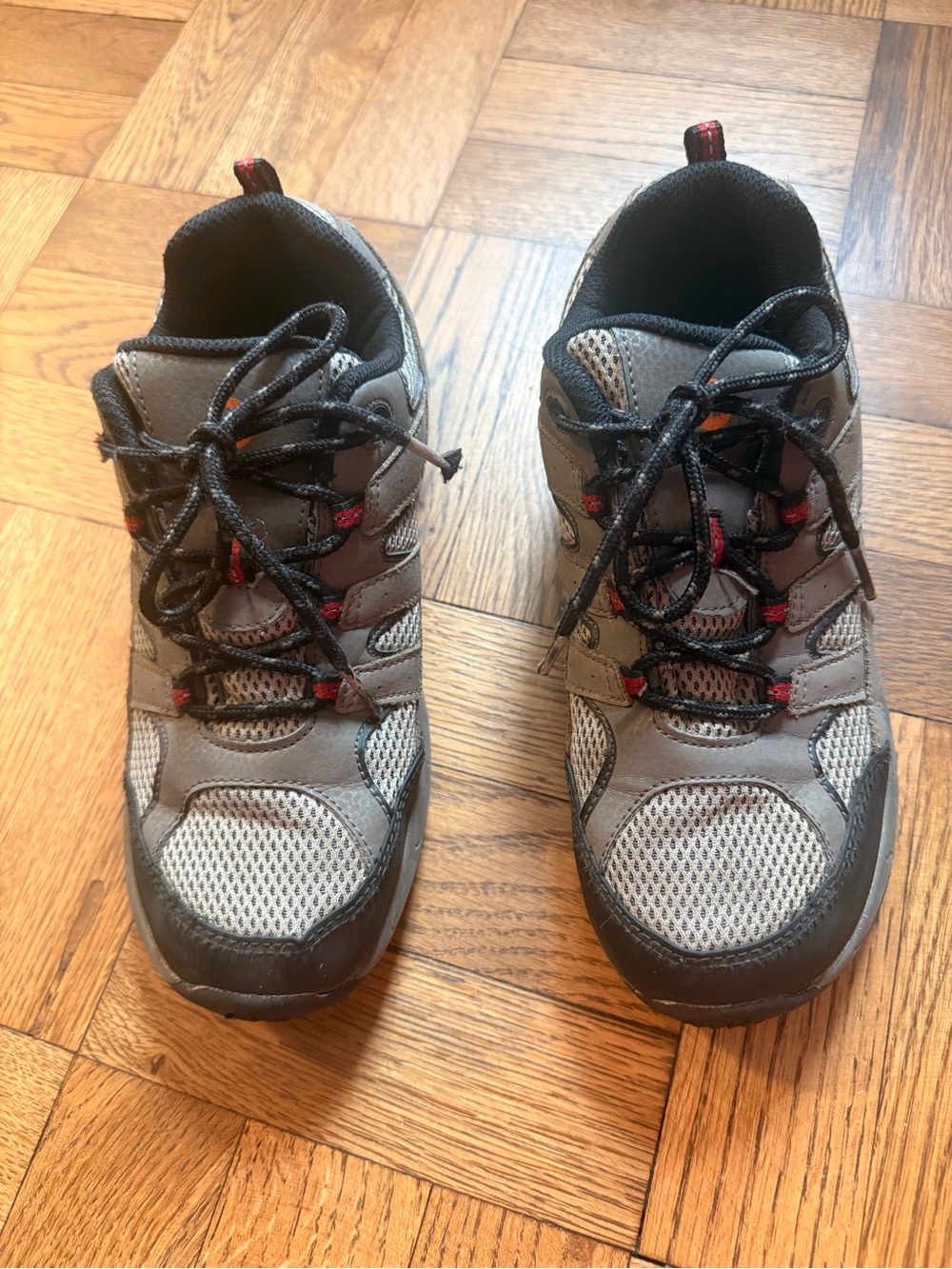 Merrell Big Kid Size 6 Moab 2 Low Lace Hiking Shoe Bark Brown